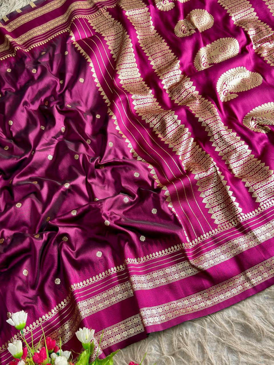 2026/09/1001315702.jpg Soft silk Narayan peth
primium fabric - Image 1